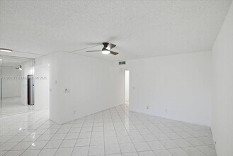 13350 SW 1st St in Pembroke Pines, FL - Building Photo - Building Photo