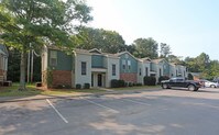 Willow Creek Apartment Homes photo'