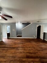 1013 Ruthven St in Houston, TX - Building Photo