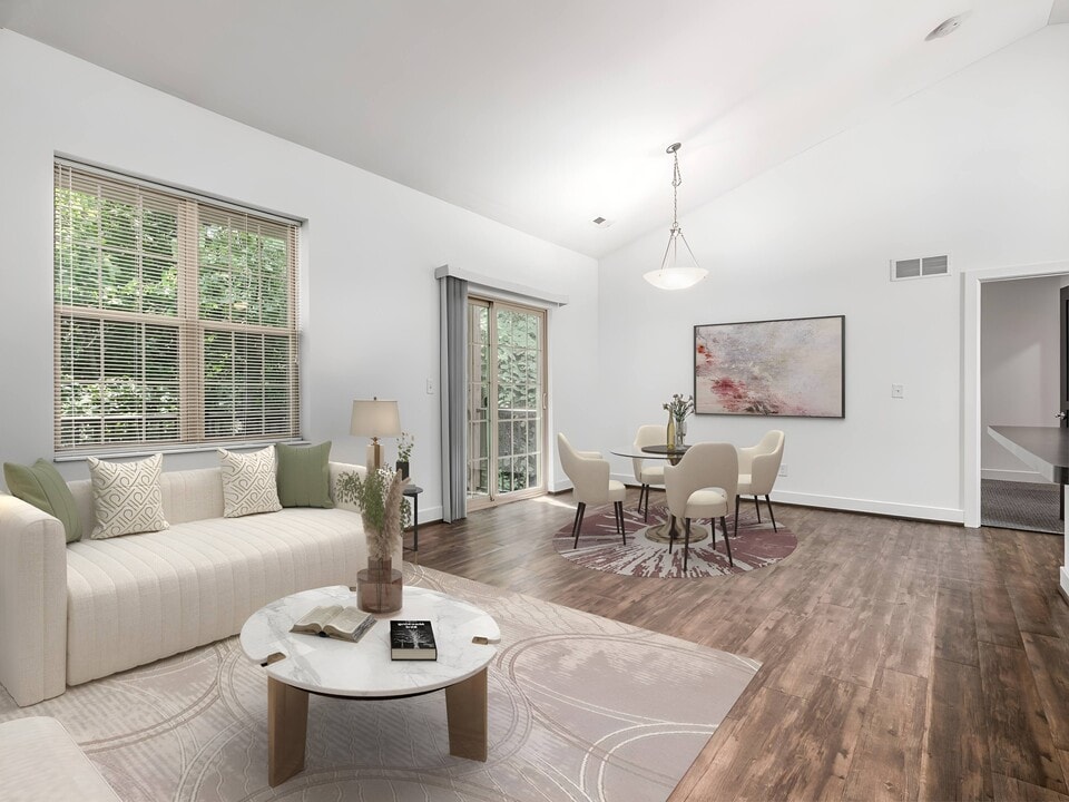 River View at Bexley in Columbus, OH - Building Photo