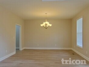 124 Southern Pine Rd in Columbia, SC - Building Photo - Building Photo