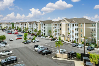 Village at Queens Harbour II in Myrtle Beach, SC - Building Photo - Building Photo