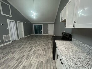 4701 Flat Shoals Rd in Union City, GA - Building Photo - Building Photo