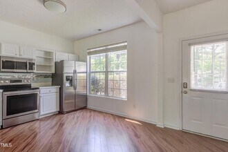 306 Orchard Park Dr in Cary, NC - Building Photo - Building Photo