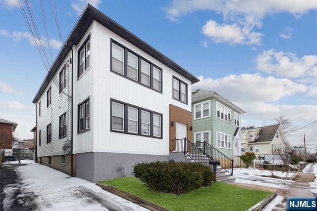 248 2nd St in Palisades Park, NJ - Building Photo - Building Photo