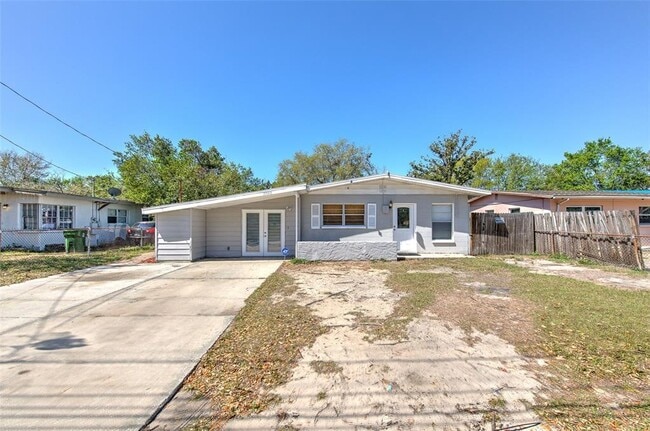property at 10928 N 15th St
