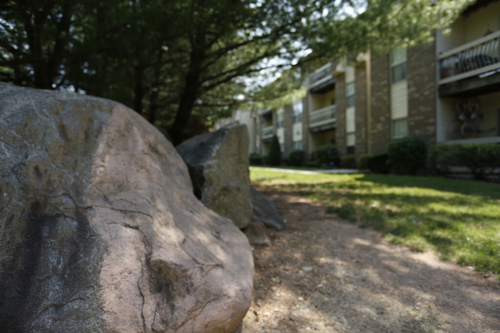 Southridge Woods Monmouth Junction, NJ Apartments