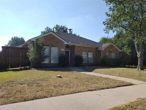 1010 Mark Twain Dr in Allen, TX - Building Photo - Building Photo