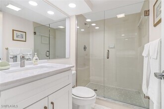 4140 Steamboat Bend E in Ft. Myers, FL - Building Photo - Building Photo