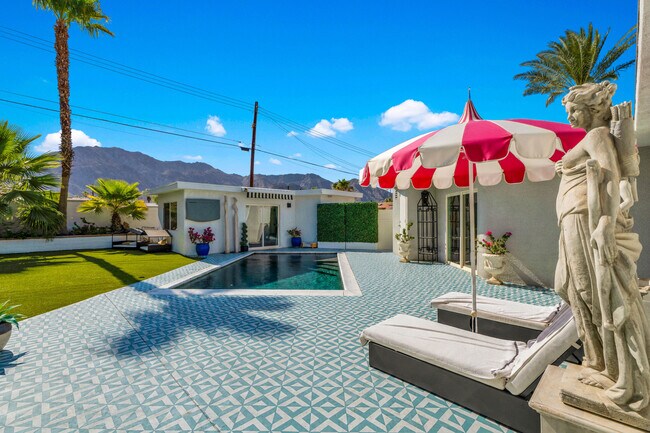 property at 53533 Avenida Mendoza