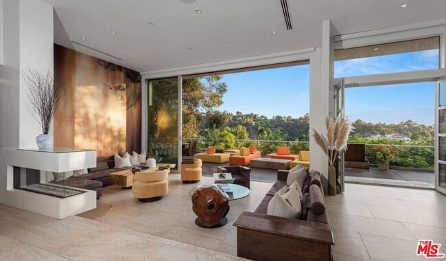 2766 Ellison Dr in Beverly Hills, CA - Building Photo - Building Photo