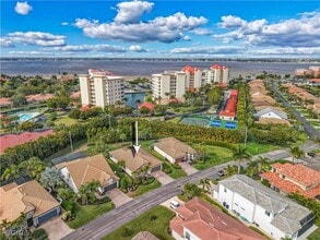 14589 Laguna Dr in Ft. Myers, FL - Building Photo - Building Photo