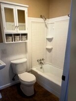 307 Gumwood Rd in Huron, OH - Building Photo