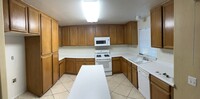 1660 Elmbridge Ln in Hemet, CA - Building Photo - Building Photo