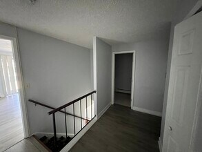 23 Amato Dr in South Windsor, CT - Building Photo - Building Photo