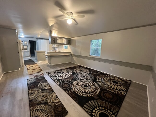 125 Olde Jordan St in East Flat Rock, NC - Building Photo - Building Photo