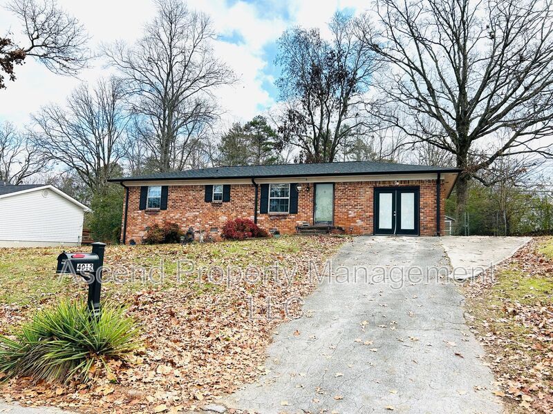 4012 E Freedom Cir in Ooltewah, TN - Building Photo