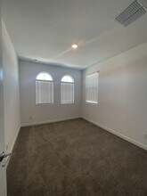 9343 W Glenrosa Ave in Phoenix, AZ - Building Photo - Building Photo