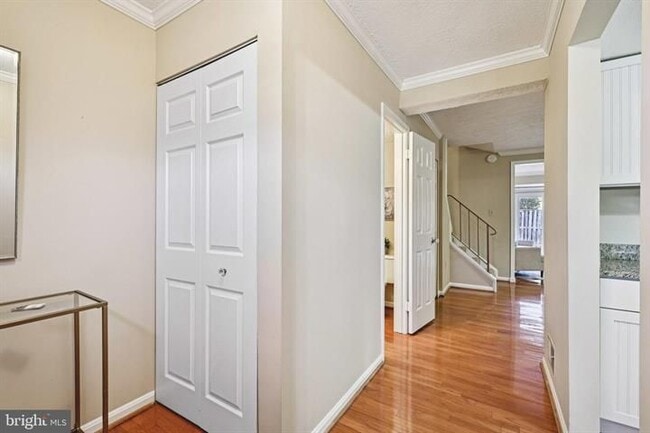 5555 First Statesman Ln in Alexandria, VA - Foto de edificio - Building Photo