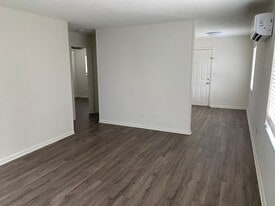 609 N Stella Ave in Lakeland, FL - Building Photo
