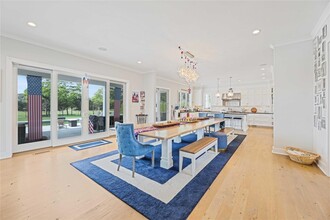 18 Michaels Way in Westhampton Beach, NY - Building Photo - Building Photo