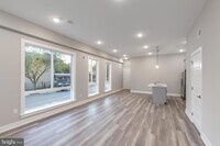 2401 N Mascher St photo'