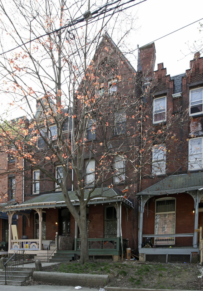 3210 Powelton Ave in Philadelphia, PA - Foto de edificio - Building Photo