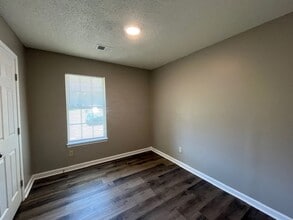 7075 Foxhall Dr in Horn Lake, MS - Building Photo - Building Photo