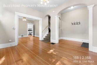 1601 SE 32nd Pl in Portland, OR - Building Photo - Building Photo