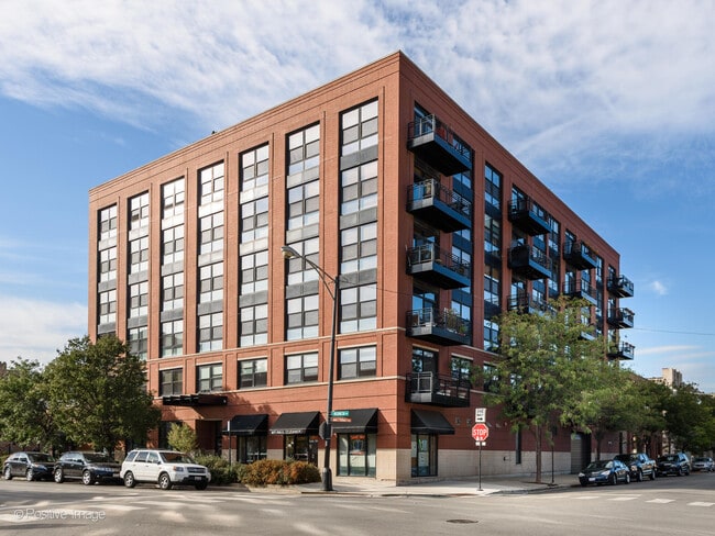 1260 W Washington Blvd, Unit 308 in Chicago, IL - Foto de edificio - Building Photo