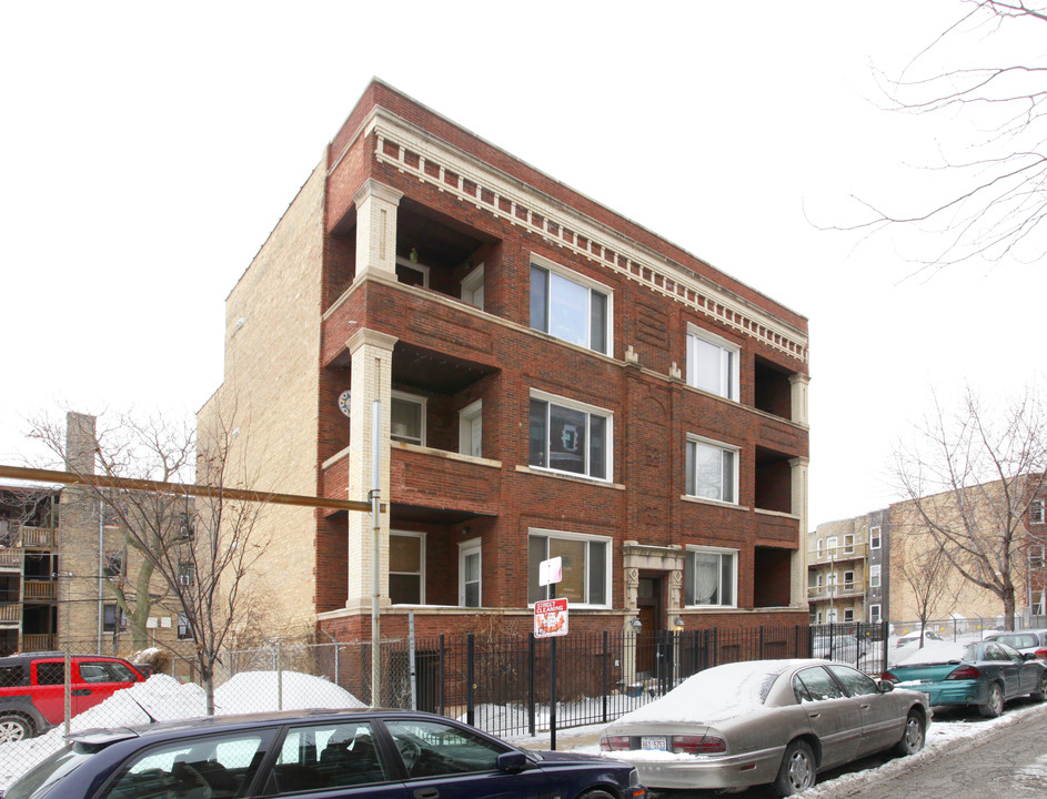 911-913 W Windsor Ave in Chicago, IL - Building Photo