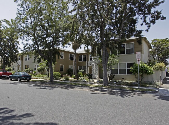 1916-1926 10th St in Santa Monica, CA - Foto de edificio - Building Photo