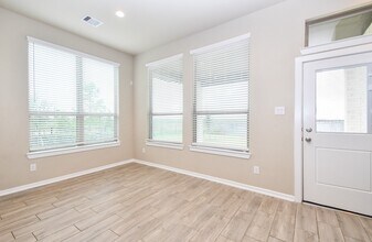 14907 Fisher Reservoir Dr in Cypress, TX - Building Photo - Building Photo