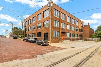 1216 SW Adams St in Peoria, IL - Building Photo - Building Photo