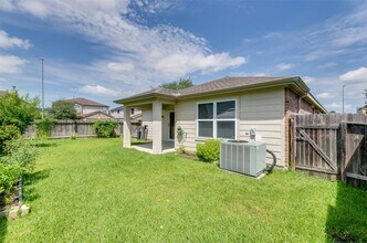 3302 Legends Landing Dr in Spring, TX - Building Photo - Building Photo