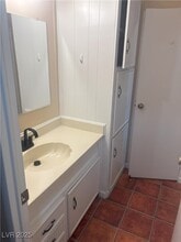 282 Aztec Ln in Henderson, NV - Building Photo - Building Photo