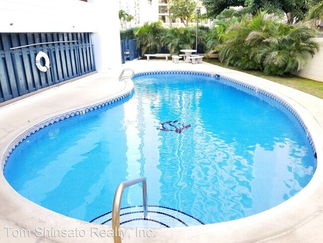 949 Ala Nanala St-Unit -#901 in Honolulu, HI - Building Photo - Building Photo