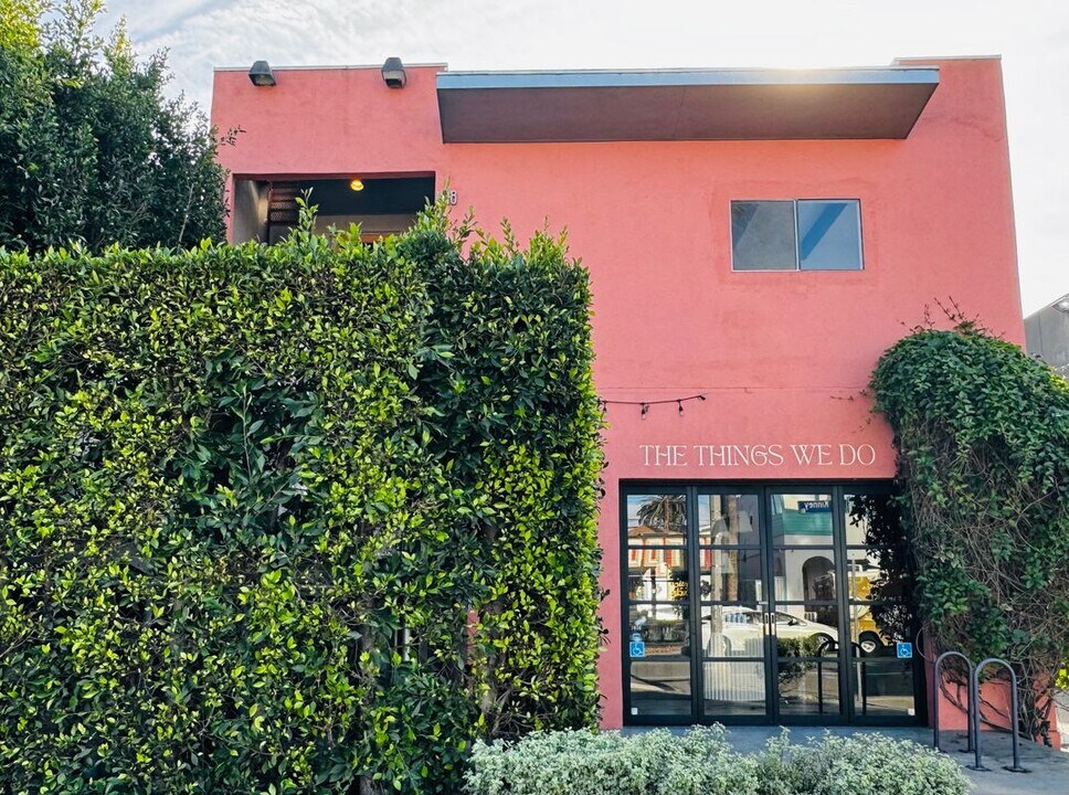 1418 Abbot Kinney Blvd in Los Angeles, CA - Building Photo