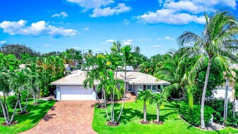 1651 NE 54th St in Fort Lauderdale, FL - Building Photo