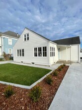 900 Main St in Ferndale, CA - Building Photo - Building Photo