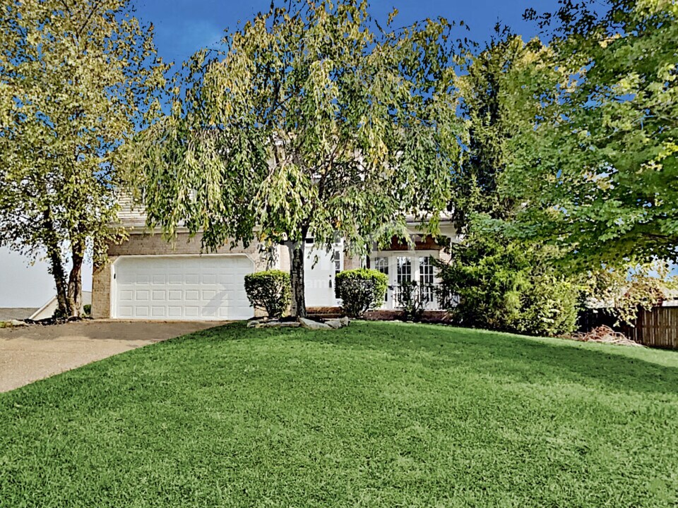 2659 Hansford Dr in Thompson's Station, TN - Foto de edificio