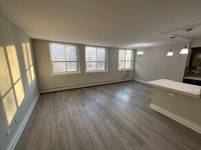 5800 N Sheridan Rd in Chicago, IL - Building Photo - Building Photo