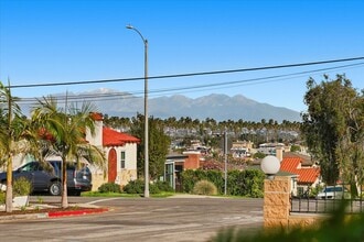 4312 W 59th St in Los Angeles, CA - Foto de edificio - Building Photo