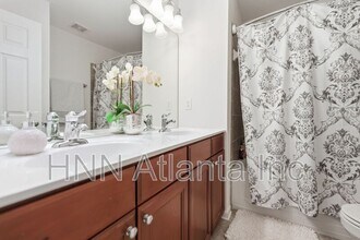 4953 Colchester Ct in Atlanta, GA - Building Photo - Building Photo