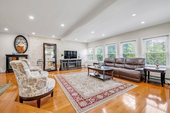 property at 85-62 148th St