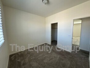 3208 N Rova Ct in Visalia, CA - Building Photo - Building Photo