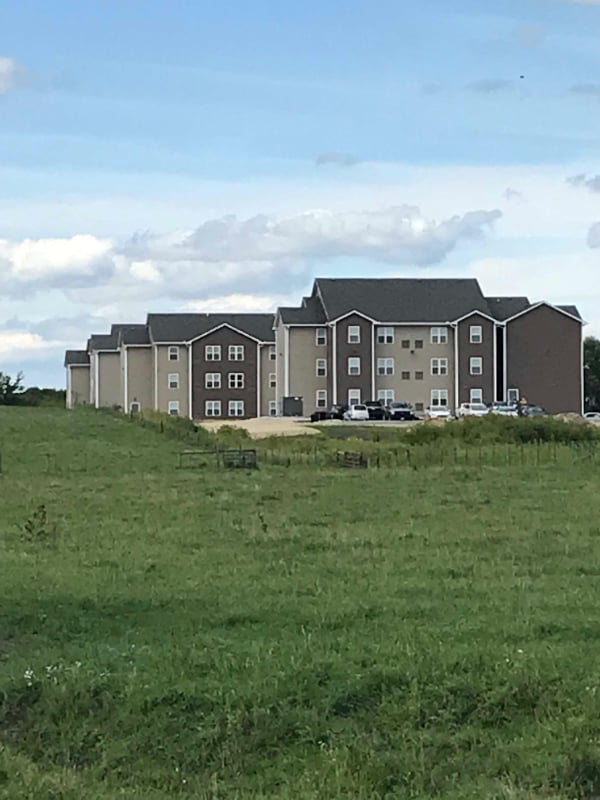 825 Kirkwood Pkwy SW