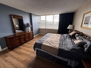 3671 Environ Blvd in Lauderhill, FL - Building Photo - Building Photo