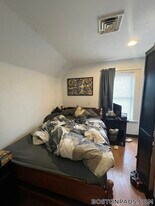 7 Jay St, Unit 3 in Somerville, MA - Building Photo