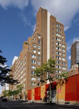 Kenton Place in New York, NY - Foto de edificio - Building Photo